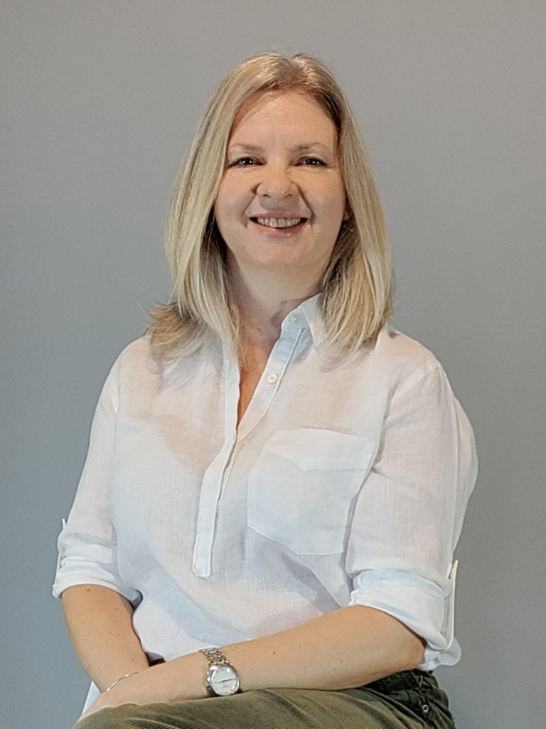 An image of Sarah Swinburn Virtual Assistant on the About page of her website.https://www.sarahswinburnva.co.uk 
sarah-swinburn-virtual-assistant-uk.jpg